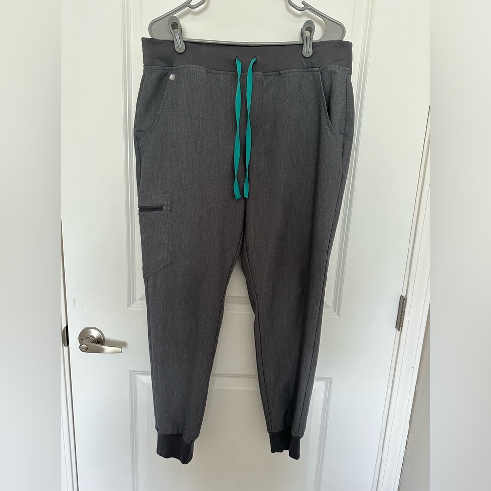 Figs Zamora jogger in graphite